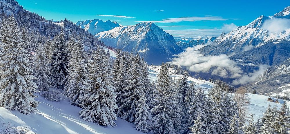 Winter Ski Holidays in Oz & Alpe d'Huez